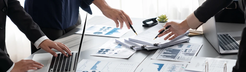 ¿Por qué las disqueras deben crear una empresa en Estados Unidos?