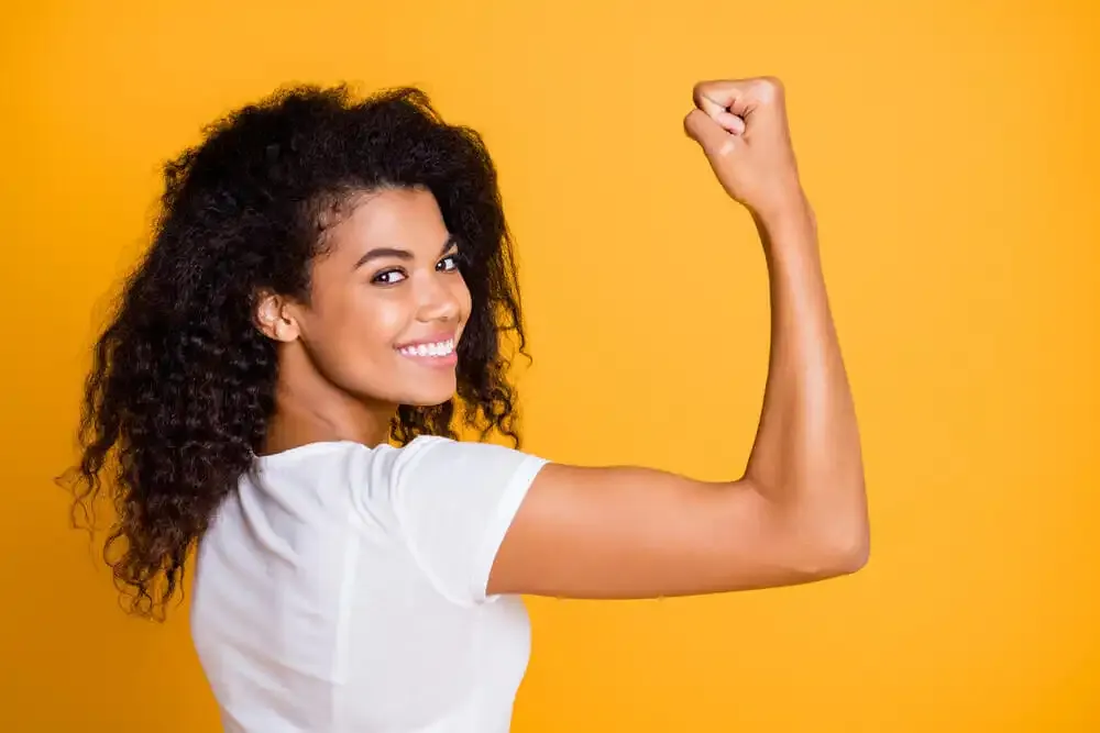 Empoderamiento femenino en los negocios: Cómo las mujeres y el comercio pueden liderar el mundo