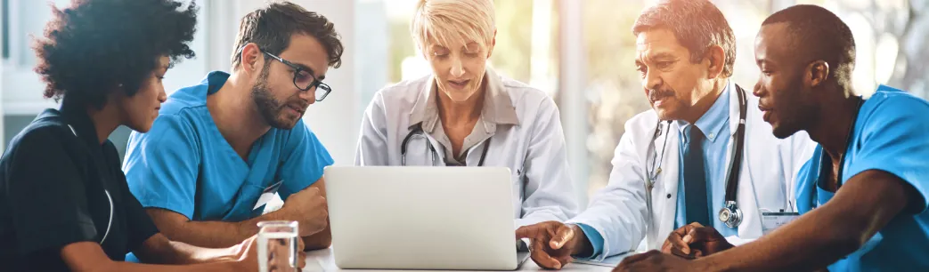 Por qué los médicos deberían crear una empresa en Estados Unidos
